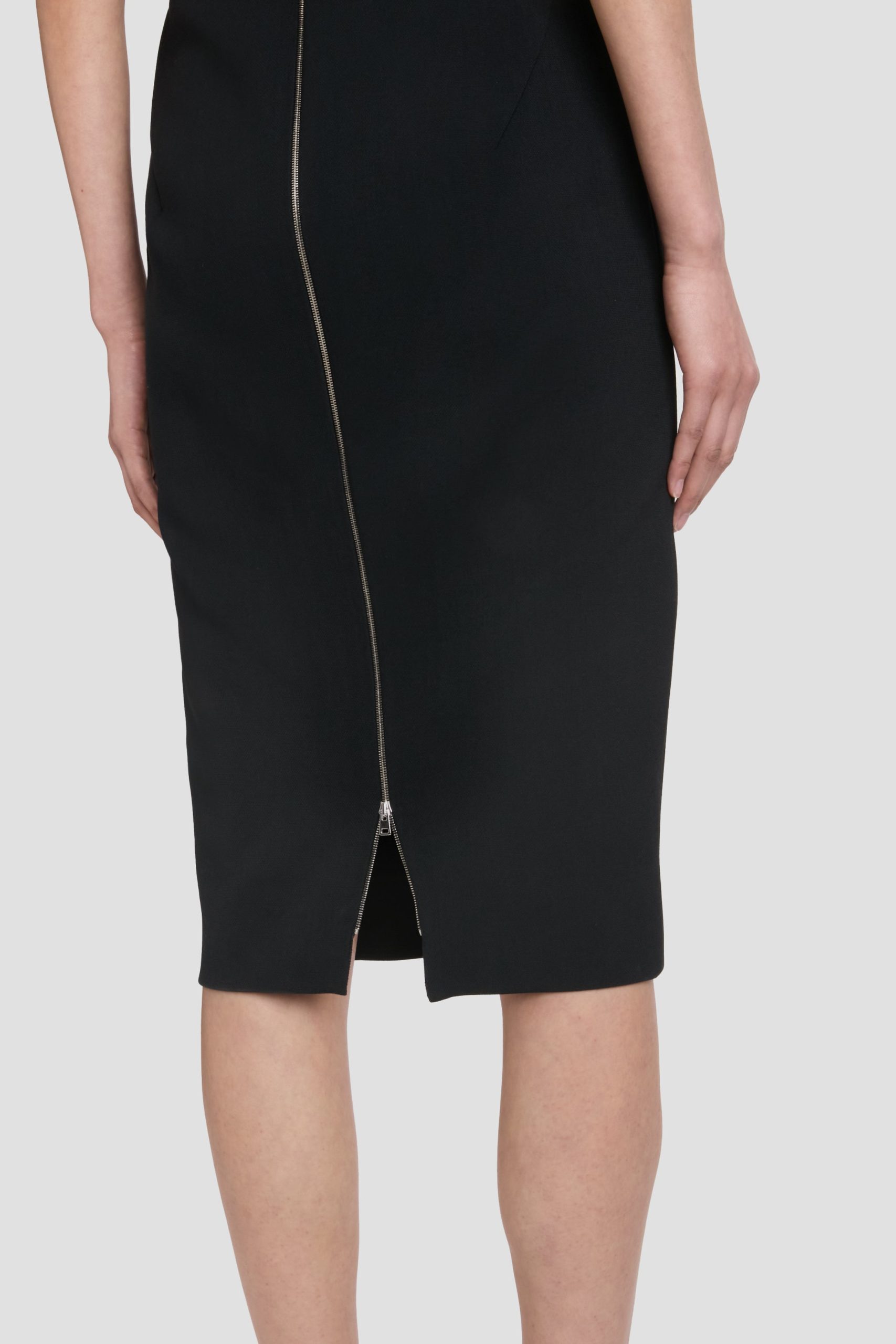 Fitted T-Shirt Dress In Black - Image 4